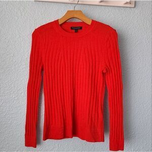 Banana Republic 100% merino wool long sleeve crewneck sweater
